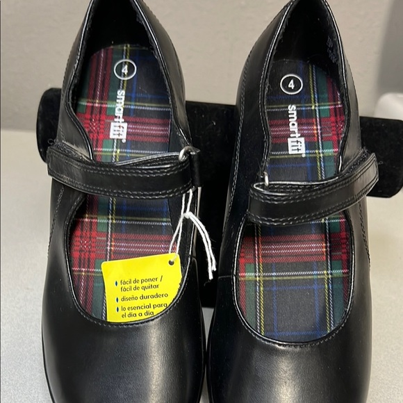 Smartfit Black Kids Dress Shoes with Plaid Insole - Picture 1 of 5